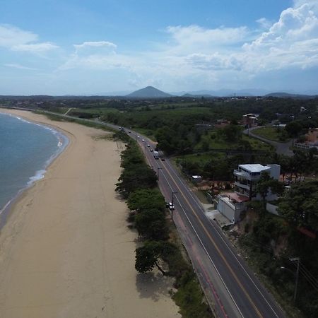 Ipe Amarelo - Frente Ao Mar Na Praia De Meaipe, Guarapari Exteriér fotografie