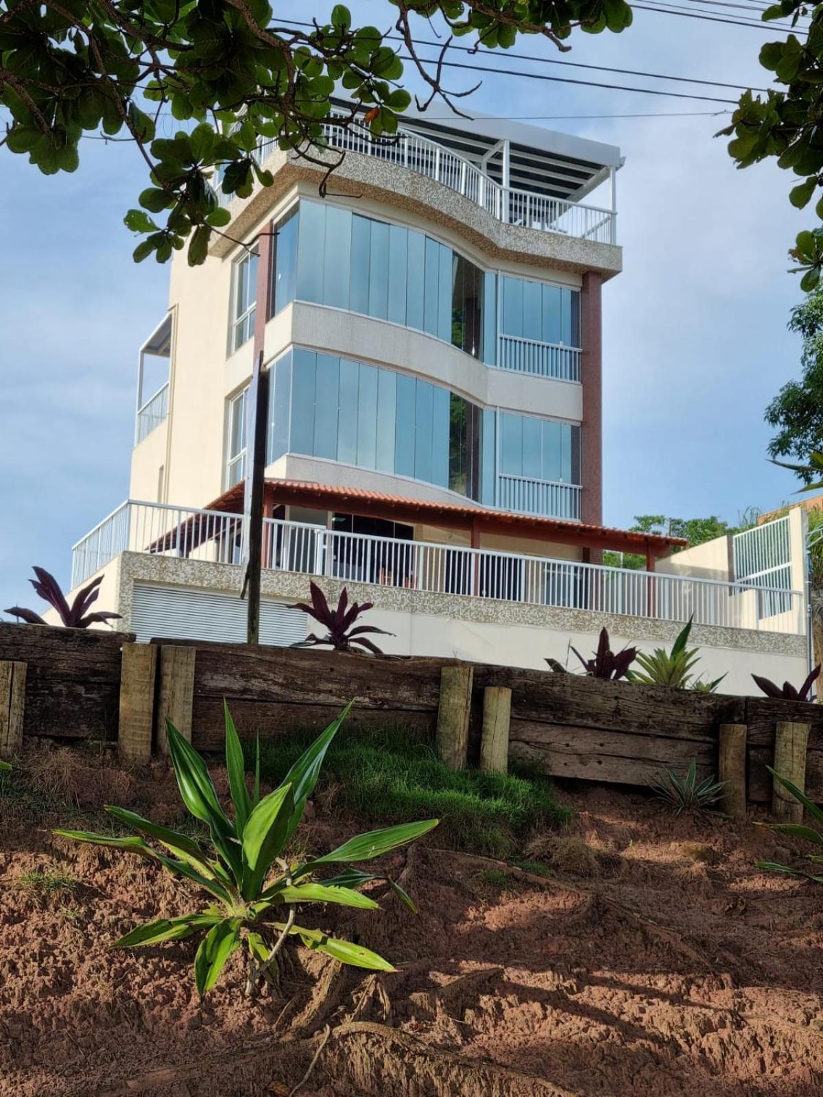 Ipe Amarelo - Frente Ao Mar Na Praia De Meaipe, Guarapari Exteriér fotografie